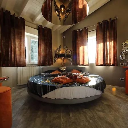 Bed & Breakfast Bellavista Exclusive In Zona Con Piscina -jacuzzi Vista La Colazione Viene Servita In Pasticceria Rinomata Ed Esclusiva Esterna