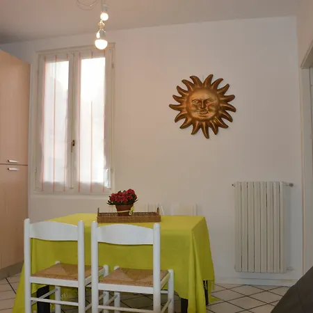 Bed & Breakfast Bellavista Exclusive In Zona Con Piscina -jacuzzi Vista La Colazione Viene Servita In Pasticceria Rinomata Ed Esclusiva Esterna