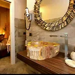 Bed and breakfast Bellavista Exclusive In Zona Con Piscina Riscaldata-jacuzzi Vista La Colazione Viene Servita In Pasticceria Esclusiva In Centro-vicina Struttura-animali Di Piccola Taglia Ammessi Su Richiesta Desenzano del Garda