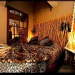 Bellavista Exclusive In Zona Con Piscina Riscaldata-jacuzzi Vista La Colazione Viene Servita In Pasticceria Esclusiva In Centro-vicina Struttura-animali Di Piccola Taglia Ammessi Su Richiesta Bed and breakfast 4*