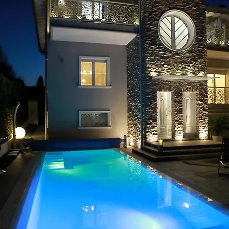 Bellavista Exclusive In Zona Con Piscina Riscaldata E Jacuzzi Vista 代森扎诺-德尔加达