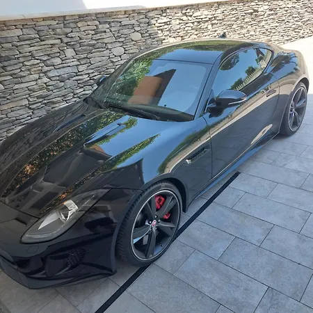 Bellavista Exclusive In Zona Con Piscina -jacuzzi Vista La Colazione Viene Servita In Pasticceria Rinomata Ed Esclusiva Esterna Отель типа 