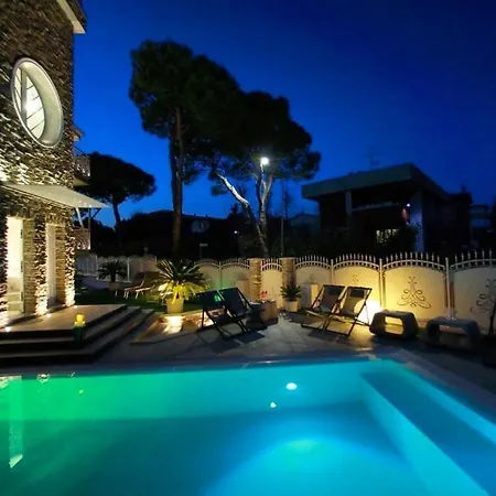 住宿加早餐酒店 Bellavista Exclusive In Zona Con Piscina Riscaldata E Jacuzzi Vista 3*