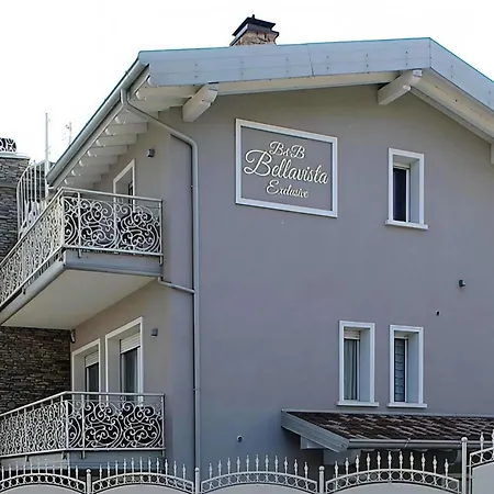 Bed and breakfast Bellavista Exclusive In Zona Con Piscina Riscaldata-jacuzzi Vista La Colazione Viene Servita In Pasticceria Esclusiva In Centro-vicina Struttura-animali Di Piccola Taglia Ammessi Su Richiesta 4*