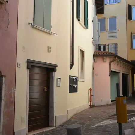 Bellavista Exclusive In Zona Con Piscina -jacuzzi Vista La Colazione Viene Servita In Pasticceria Rinomata Ed Esclusiva Esterna Отель типа 