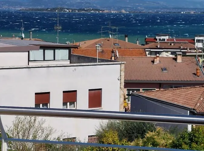 Bellavista Exclusive In Zona Con Piscina Riscaldata-jacuzzi Vista La Colazione Viene Servita In Pasticceria Rinomata Ed Esclusiva Esterna Bed & Breakfast Desenzano del Garda