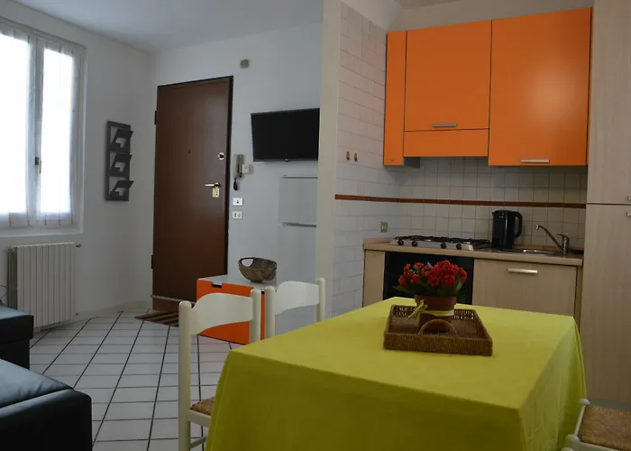 Bed & Breakfast Bellavista Exclusive In Zona Con Piscina Riscaldata-jacuzzi Vista La Colazione Viene Servita In Pasticceria Rinomata Ed Esclusiva Esterna