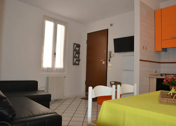 Bed & Breakfast Bellavista Exclusive In Zona Con Piscina Riscaldata-jacuzzi Vista La Colazione Viene Servita In Pasticceria Rinomata Ed Esclusiva Esterna